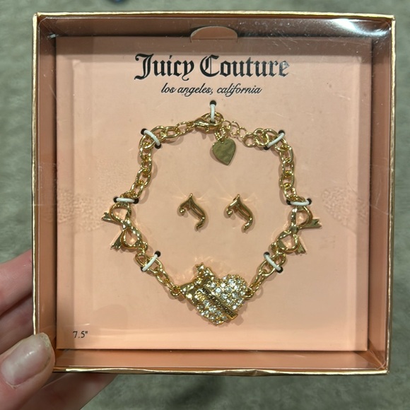New never used braclet and earring set - Picture 1 of 3